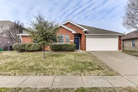 1000 Cedar Ridge Ln, Burleson, TX 76028