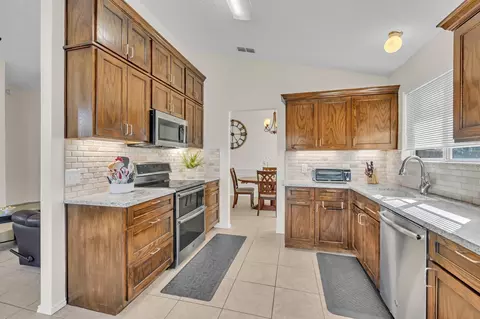 5120 Prairie Creek Trl, Fort Worth, TX 76179