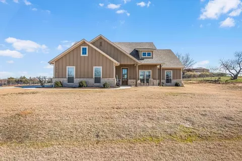 106 Montecarlo Ct, Springtown, TX 76082