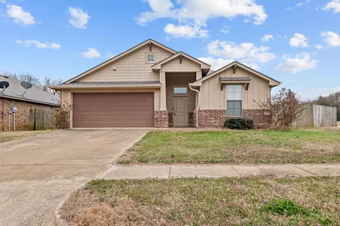 6969 Vernado Dr, Flint, TX 75762