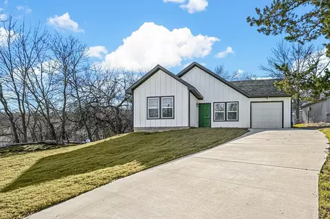 628 E Shepherd St, Denison, TX 75021 photo 3