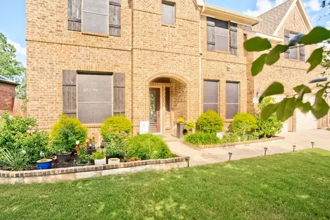 5603 Coleto Creek Cir, Fort Worth, TX 76179