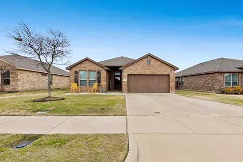 1722 Cross Creek Ln, Cleburne, TX 76033