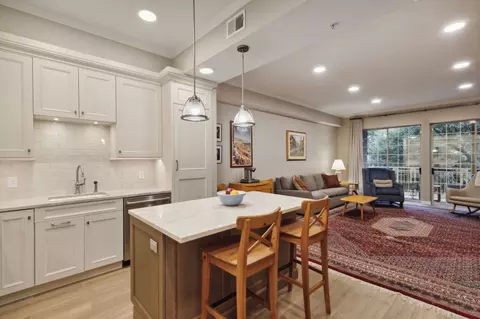 3225 Turtle Creek Blvd #222, Dallas, TX 75219