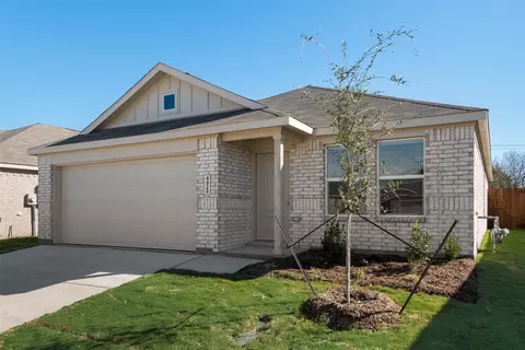 4946 Volunteer Dr, Ennis, TX 75119