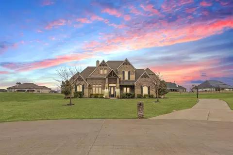 12300 Bella Stelle Dr, Fort Worth, TX 76126