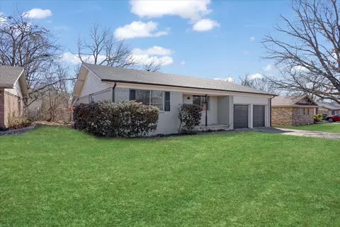 1117 Patricia Dr, Sherman, TX 75090