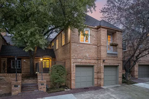 3504 N Fitzhugh Ave, Dallas, TX 75204