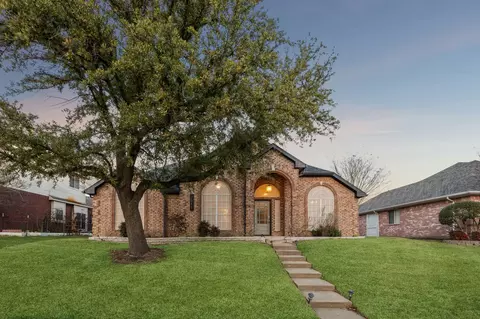 2511 Ridgeview Dr, Sachse, TX 75048