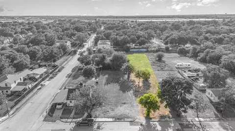 3539 Furey St, Dallas, TX 75212