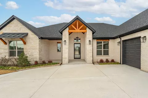 3720 Verde Hills Trl, Granbury, TX 76049