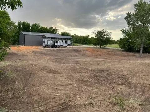 3811 Rock Creek Dr, Crowley, TX 76036