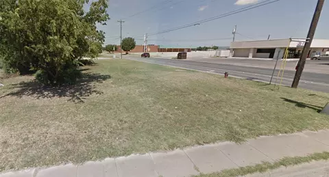 1158 Grape St, Abilene, TX 79601 photo 2