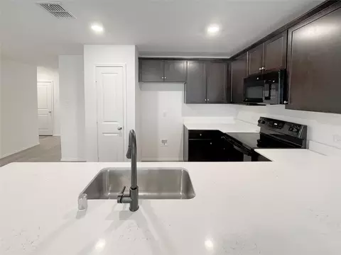 521 Dashwood Dr, Princeton, TX 75407