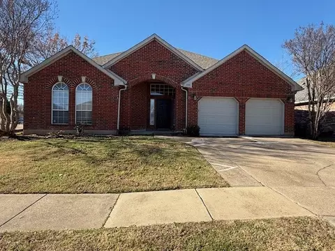236 Jennifer Ln, Arlington, TX 76002