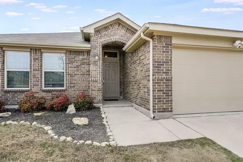 429 Pollyann Trl, Haslet, TX 76052