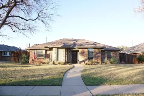 716 Greenway Dr, Coppell, TX 75019