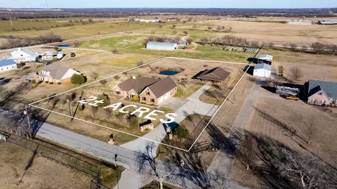 6880 Green Valley Cir, Aubrey, TX 76227