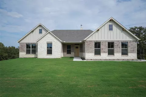 9020 Valley Oak Ct, Springtown, TX 76082