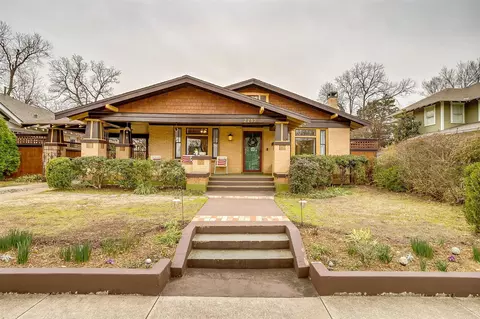 2239 W Magnolia Ave, Fort Worth, TX 76110