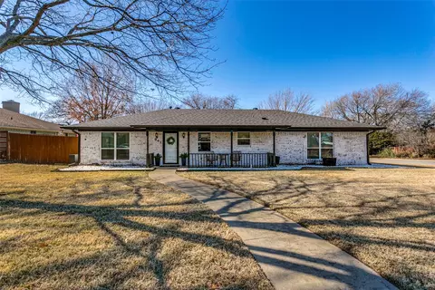 941 Kings Canyon Dr, Grapevine, TX 76051