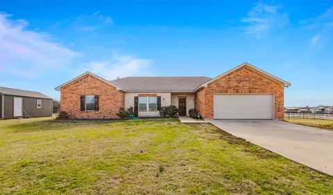 15000 Saddle Ridge Cir, Terrell, TX 75160