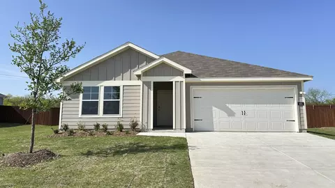 405 Seratoga St, Corsicana, TX 75110