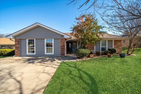 1424 Breckenridge Rd, Mansfield, TX 76063
