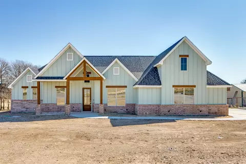 2044 Downslope Ln, Weatherford, TX 76087