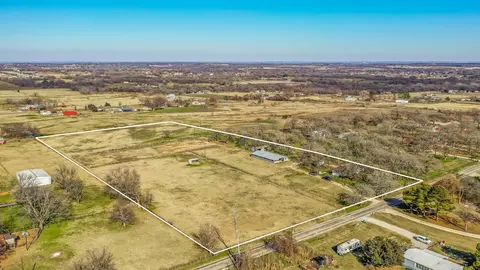 1111 Knob Rd, Springtown, TX 76082