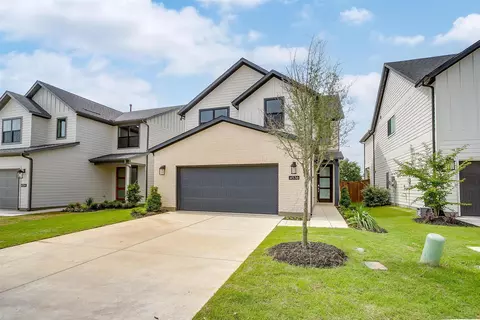 4536 Hogans Alley Dr, Arlington, TX 76001