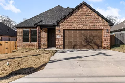 318 S Watson St #B, Alvarado, TX 76009
