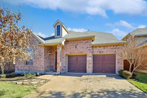 3512 Treetop Dr, Euless, TX 76040
