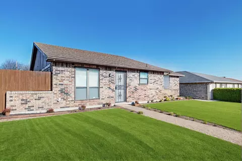1547 Duet Dr, Dallas, TX 75241