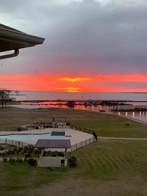 9900 Northshore Blvd #3407, Corsicana, TX 75109