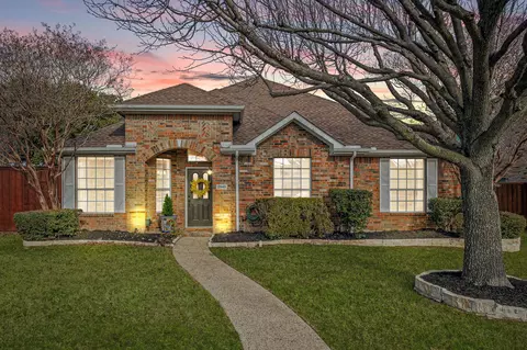2945 Oakland Hills Dr, Plano, TX 75025