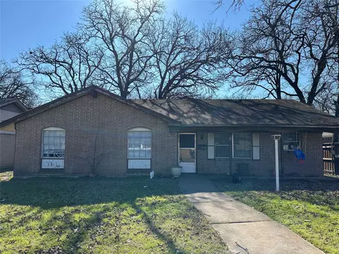 10430 Checota Dr, Dallas, TX 75217