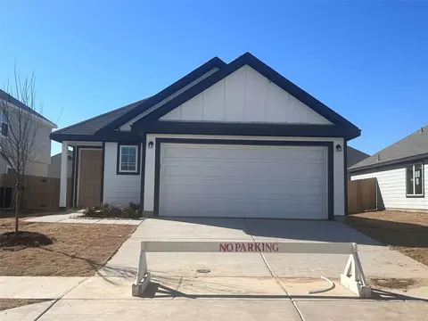2405 Dahlia Dr, Fort Worth, TX 76123