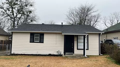 403 Huron St, Cleburne, TX 76031