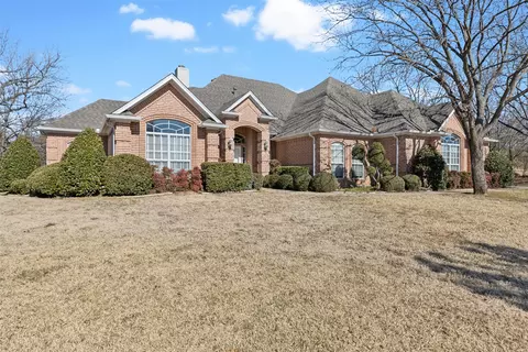 3633 Doris Walker Trl, Burleson, TX 76028