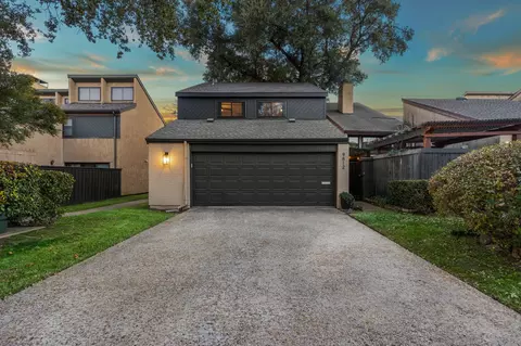 9812 Matchpoint Pl, Dallas, TX 75243