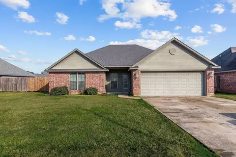 170 Lola Cir, Benton, LA 71006