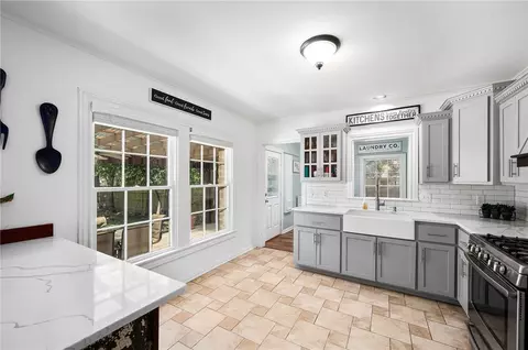 2621 Pine Ave, Waco, TX 76708 photo 9
