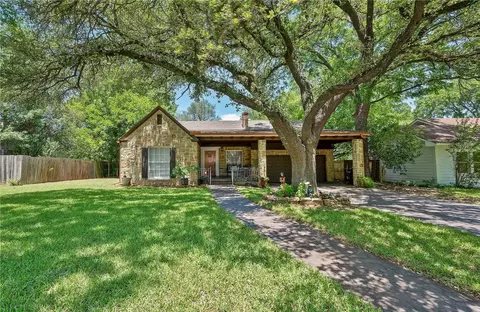 2621 Pine Ave, Waco, TX 76708 photo 1