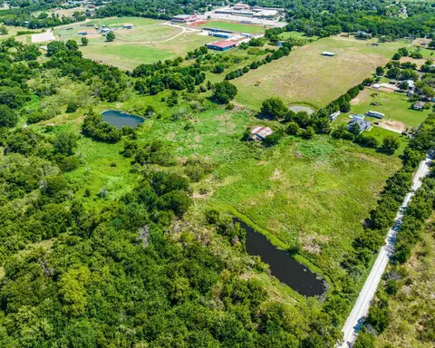 00002 NE Cr 4040, Blooming Grove, TX 76626