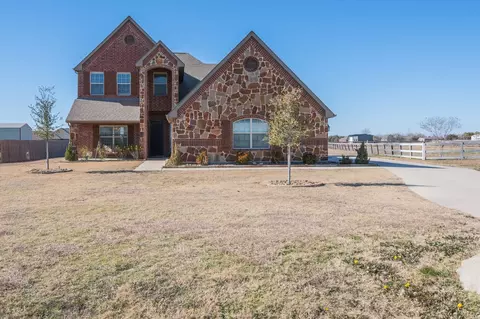 327 Montana Ct, New Fairview, TX 76078
