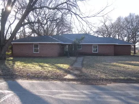 400 E Allen, Davis, OK 73030
