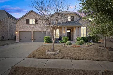 9125 Pecan Woods Trl, Lantana, TX 76226