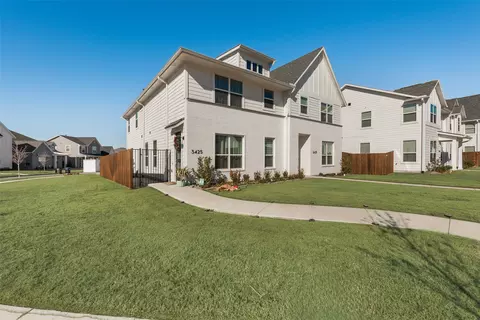 3425 Vista Highlands Ln, Fort Worth, TX 76135