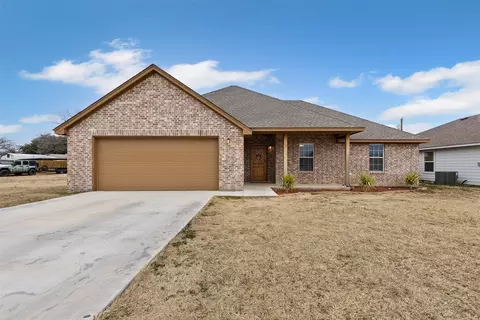 420 Colony St, Eastland, TX 76448